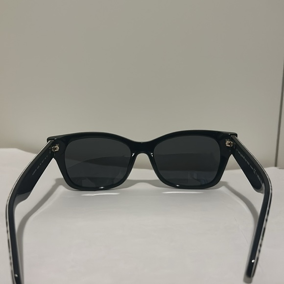 Kate Spade 52mm (135mm total) black polarized rectangular sunglasses. - Picture 3 of 8